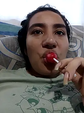 Snapshot of Hellen_Alex chatting on 8, 11, 2025 Hellen Alex online show from 8, 11, 2025