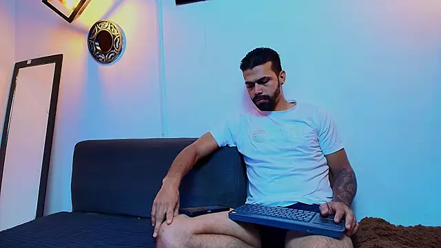 max ashley mds online show from 22, 4, 2026