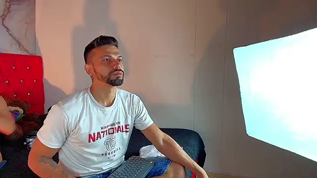 max ashley mds online show from 17, 12, 2025