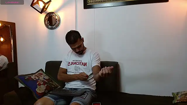 max ashley mds online show from 10, 10, 2025