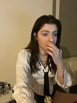 Snapshot of Neneparisxll chatting on 1, 3, 2025 Neneparisxll online show from 1, 3, 2025