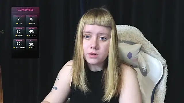 June shy0 online show from 23, 11, 2025