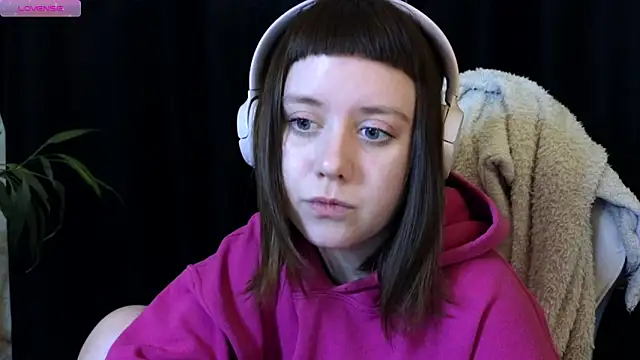 June shy0 online show from 14, 3, 2025