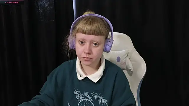 June shy0 online show from 25, 4, 2026