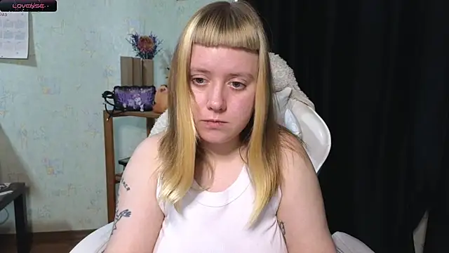 June shy0 online show from 24, 10, 2025