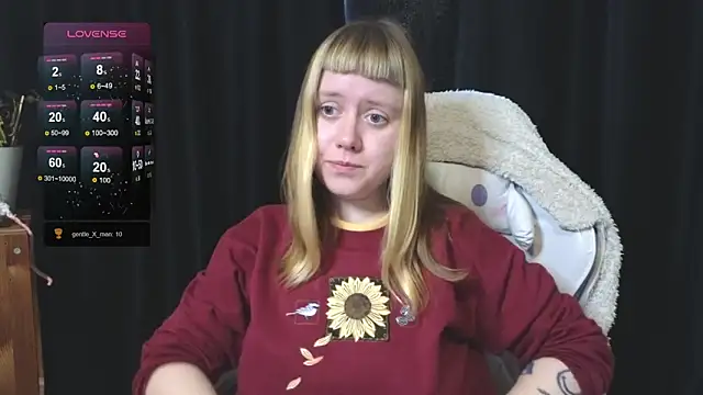 June shy0 online show from 19, 11, 2025