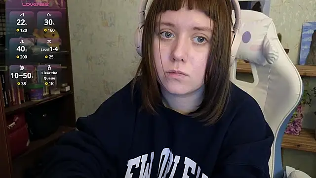 June shy0 online show from 26, 1, 2025