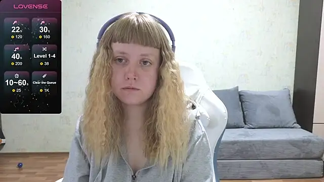 June shy0 online show from 17, 5, 2026