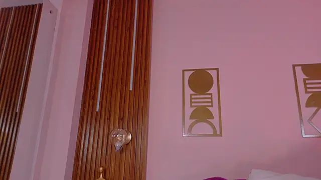 Nickybankss  online show from 12, 9, 2025