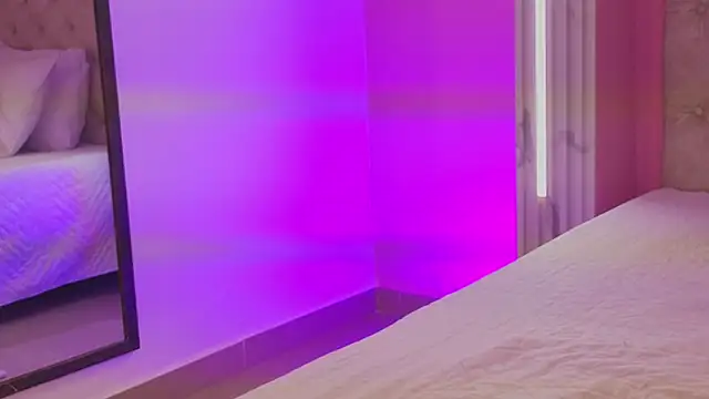 Emma gatess online show from 15, 4, 2026