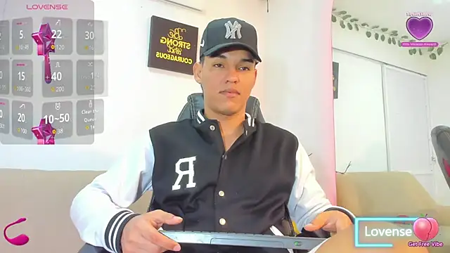 Snapshot of ryan_carter08 chatting on 7, 11, 2025 ryan carter08 online show from 7, 11, 2025