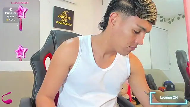 Snapshot of ryan_carter08 chatting on 15, 11, 2025 ryan carter08 online show from 15, 11, 2025