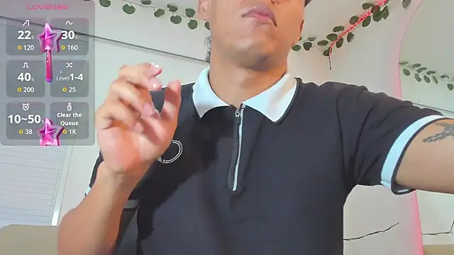 Snapshot of ryan_carter08 chatting on 9, 10, 2025 ryan carter08 online show from 9, 10, 2025