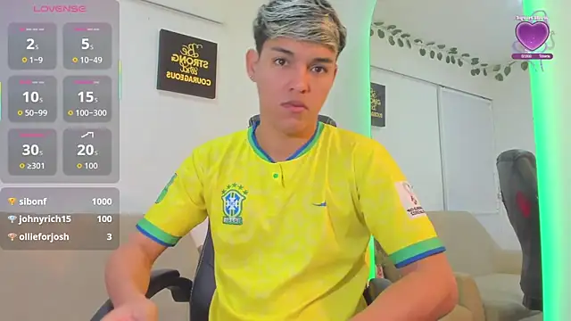 Snapshot of ryan_carter08 chatting on 20, 9, 2025 ryan carter08 online show from 20, 9, 2025