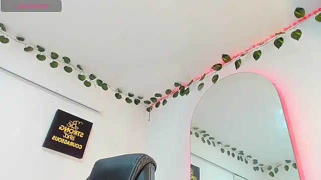 Snapshot of ryan_carter08 chatting on 12, 10, 2025 ryan carter08 online show from 12, 10, 2025