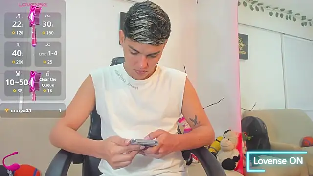 Snapshot of ryan_carter08 chatting on 21, 11, 2025 ryan carter08 online show from 21, 11, 2025