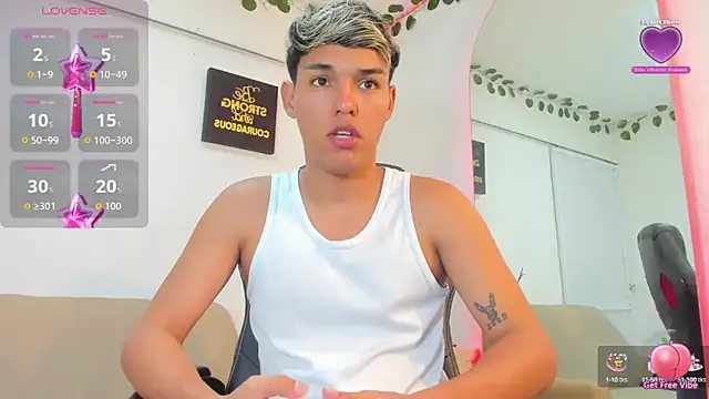 Snapshot of ryan_carter08 chatting on 13, 10, 2025 ryan carter08 online show from 13, 10, 2025