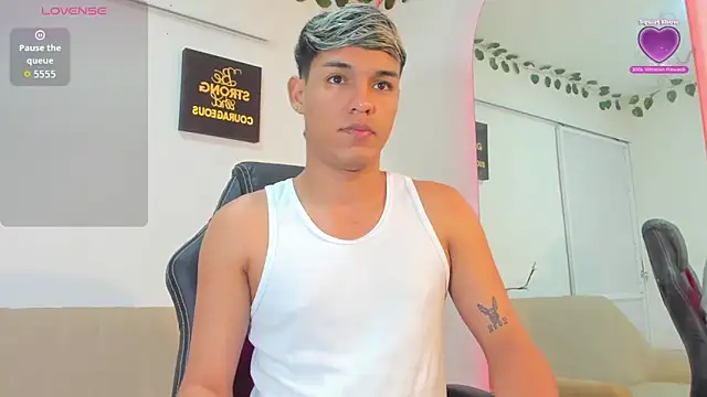 Snapshot of ryan_carter08 chatting on 12, 9, 2025 ryan carter08 online show from 12, 9, 2025