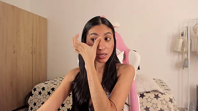 Snapshot of Sweetnaughtygirl_ chatting on 9, 3, 2025 Sweetnaughtygirl online show from 9, 3, 2025