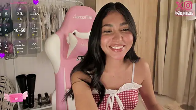 Snapshot of Sweetnaughtygirl_ chatting on 7, 11, 2025 Sweetnaughtygirl online show from 7, 11, 2025