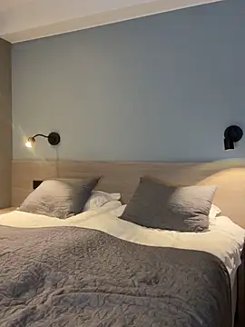 Snapshot of Olivia_Collins1 chatting on 27, 10, 2025 Olivia Collins1 online show from 27, 10, 2025