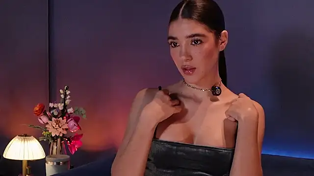 Snapshot of Olivia_Collins1 chatting on 17, 6, 2026 Olivia Collins1 online show from 17, 6, 2026