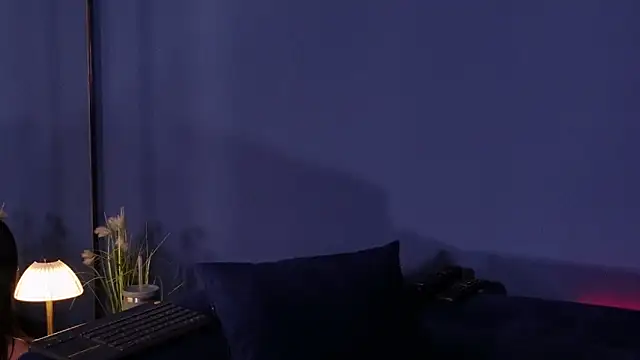 Snapshot of Olivia_Collins1 chatting on 21, 2, 2026 Olivia Collins1 online show from 21, 2, 2026