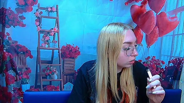 BeatriceFly online show from 8, 5, 2026