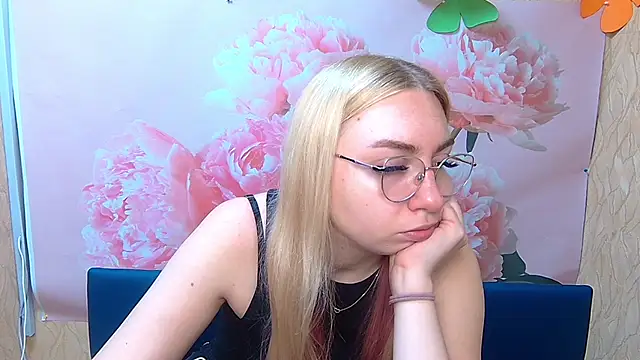 BeatriceFly online show from 27, 9, 2025