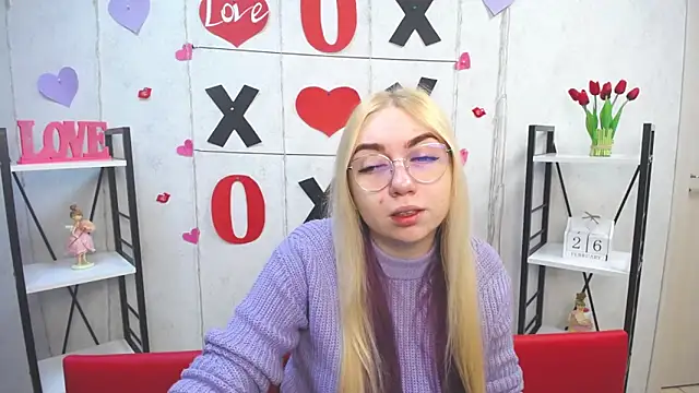 BeatriceFly online show from 27, 2, 2025