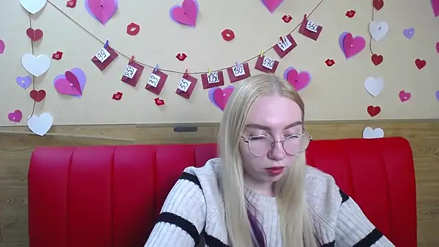 BeatriceFly online show from 20, 2, 2025