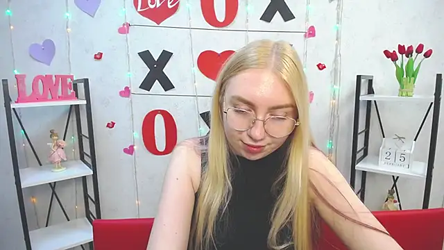 BeatriceFly online show from 25, 2, 2025