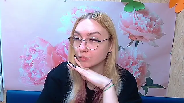 BeatriceFly online show from 30, 9, 2025