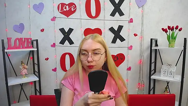 BeatriceFly online show from 25, 2, 2025