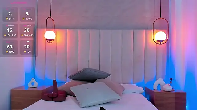 Hanna Moonlight  online show from 10, 10, 2025