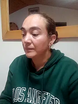 skayhot  online show from 24, 3, 2026