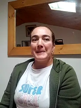 skayhot  online show from 14, 4, 2026