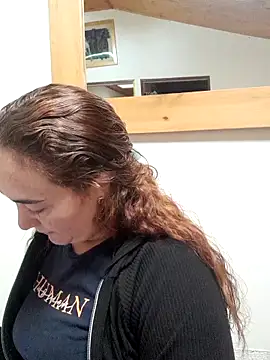 skayhot  online show from 12, 2, 2026