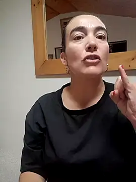 skayhot  online show from 22, 4, 2026