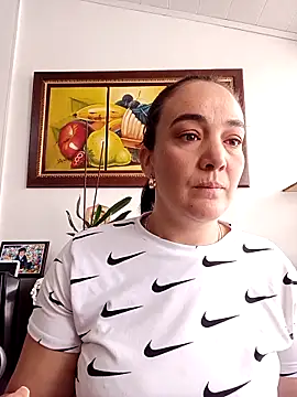 skayhot  online show from 27, 2, 2025