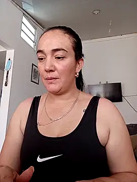 skayhot  online show from 1, 3, 2025