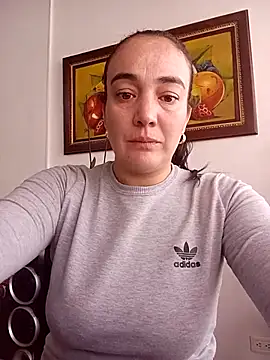 skayhot  online show from 28, 2, 2025