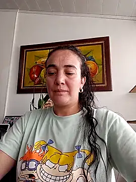 skayhot  online show from 3, 3, 2025