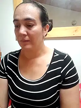 skayhot  online show from 27, 10, 2025