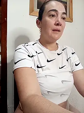 skayhot  online show from 19, 3, 2025