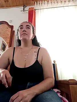 skayhot  online show from 17, 3, 2025