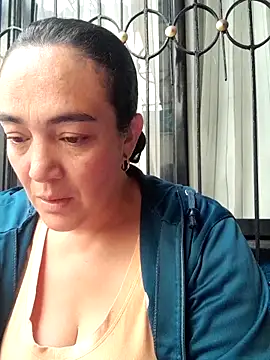 skayhot  online show from 5, 11, 2025