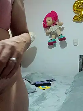 skayhot  online show from 25, 9, 2025