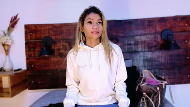 Snapshot of Celeste_sanz chatting on 4, 3, 2026 Celeste sanz online show from 4, 3, 2026