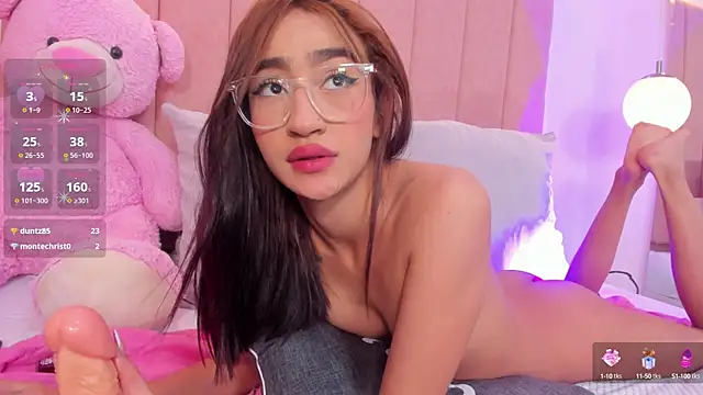 Snapshot of emily_daarell chatting on 9, 3, 2025 emily daarell online show from 9, 3, 2025